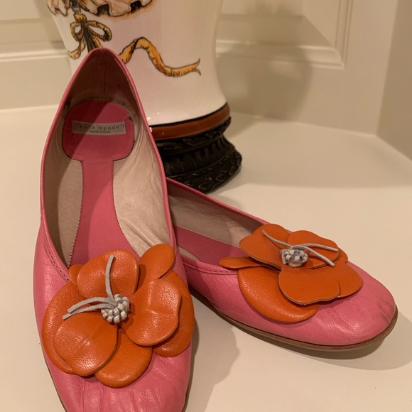 Kate Spade Classic Pink & Orange Flower Flats 9M - Picture 2 of 6